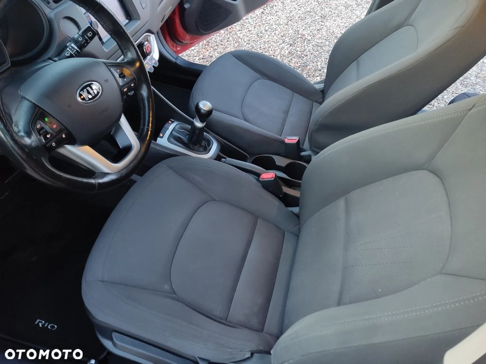 Kia Rio 1.2 Dream Team Edition - 6