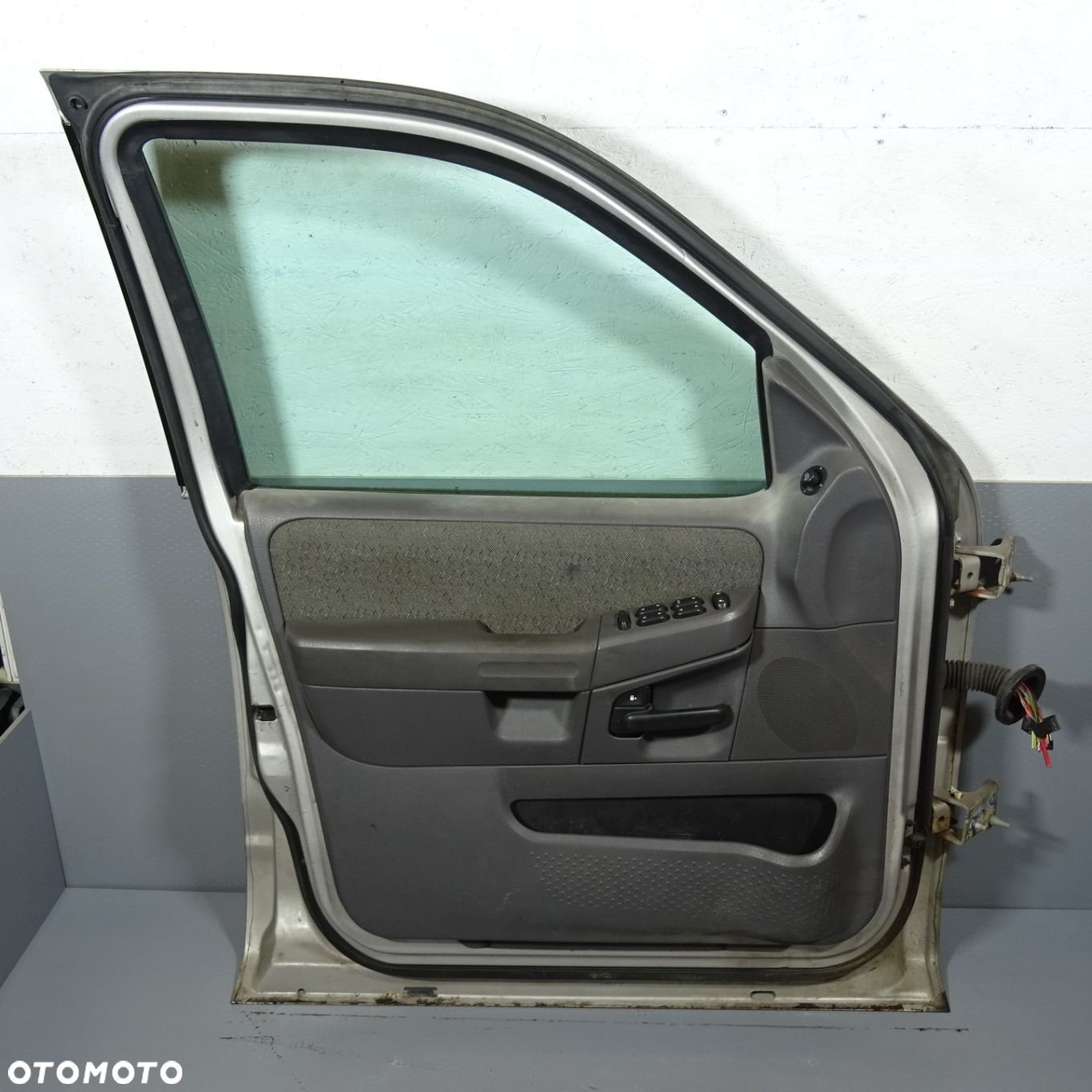 FORD EXPLORER III DRZWI PRZÓD LEWE - 4