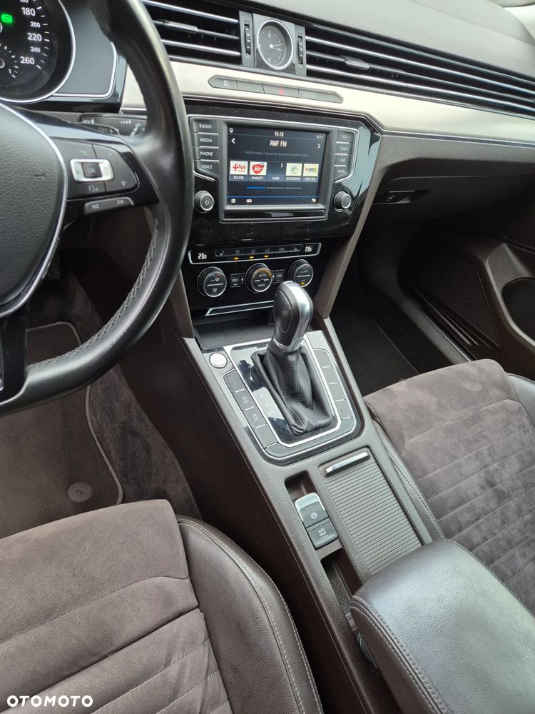 Volkswagen Passat 1.8 TSI (BlueMotion Technology) DSG Highline - 19