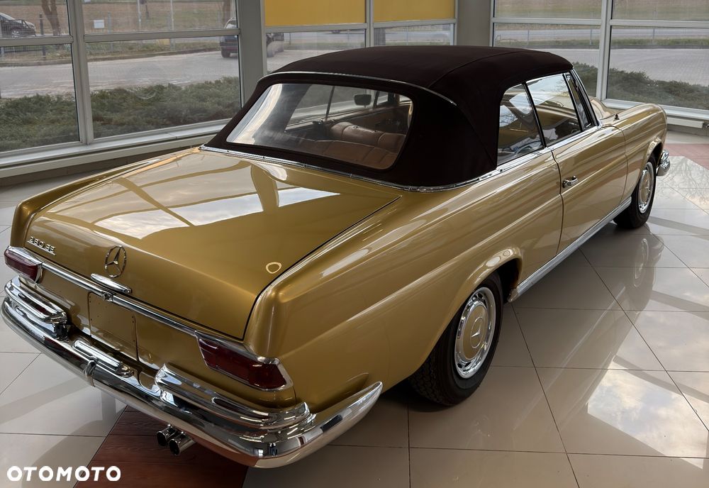 Mercedes-Benz 280 - 15