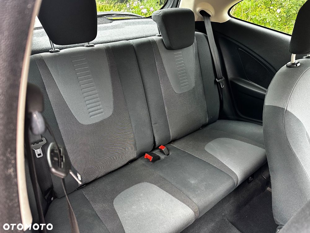 Ford KA 1.2 Titanium - 14