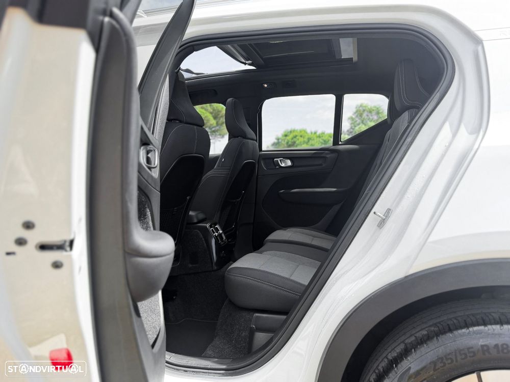 Volvo XC 40 1.5 T5 PHEV Momentum Plus - 11