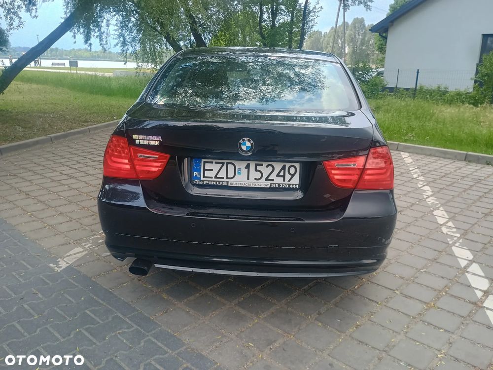 BMW Seria 3 318i - 6