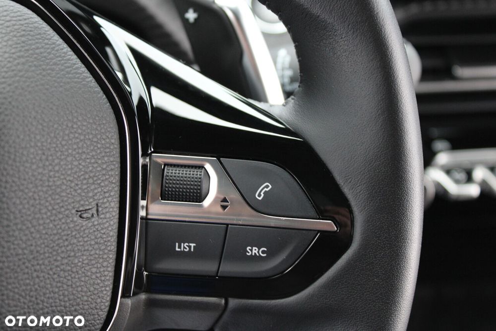 Peugeot 2008 PureTech 130 Stop&Start EAT6 Allure - 27