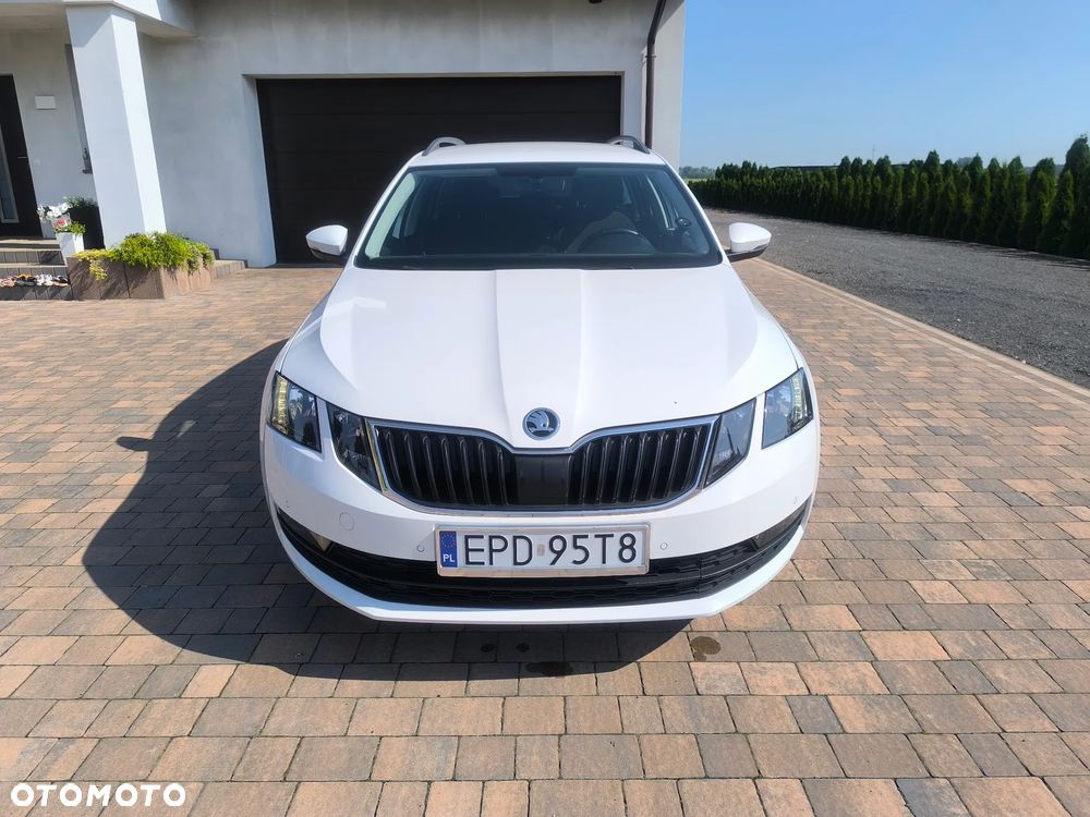 Skoda Octavia 2.0 TDI DSG Ambition - 3