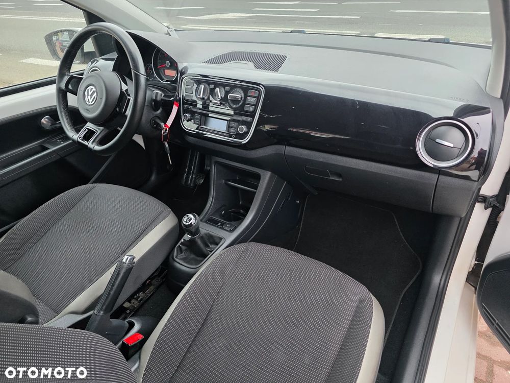 Volkswagen up! 1.0 take - 10