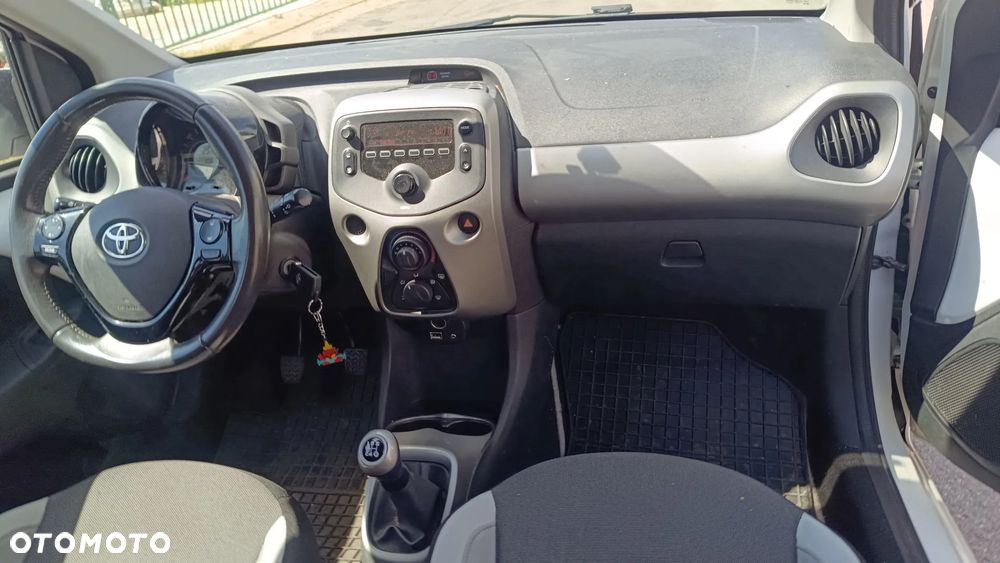 Toyota Aygo x-cite - 4