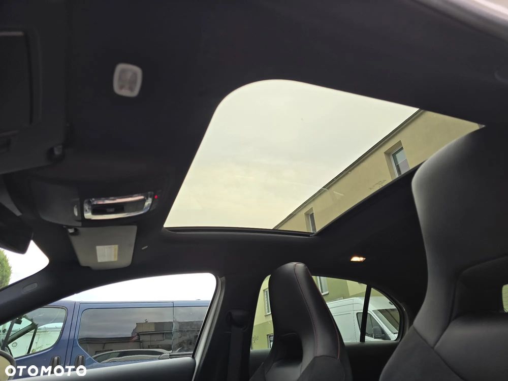 Mercedes-Benz Klasa A 250 4Matic 7G-DCT AMG Line - 16