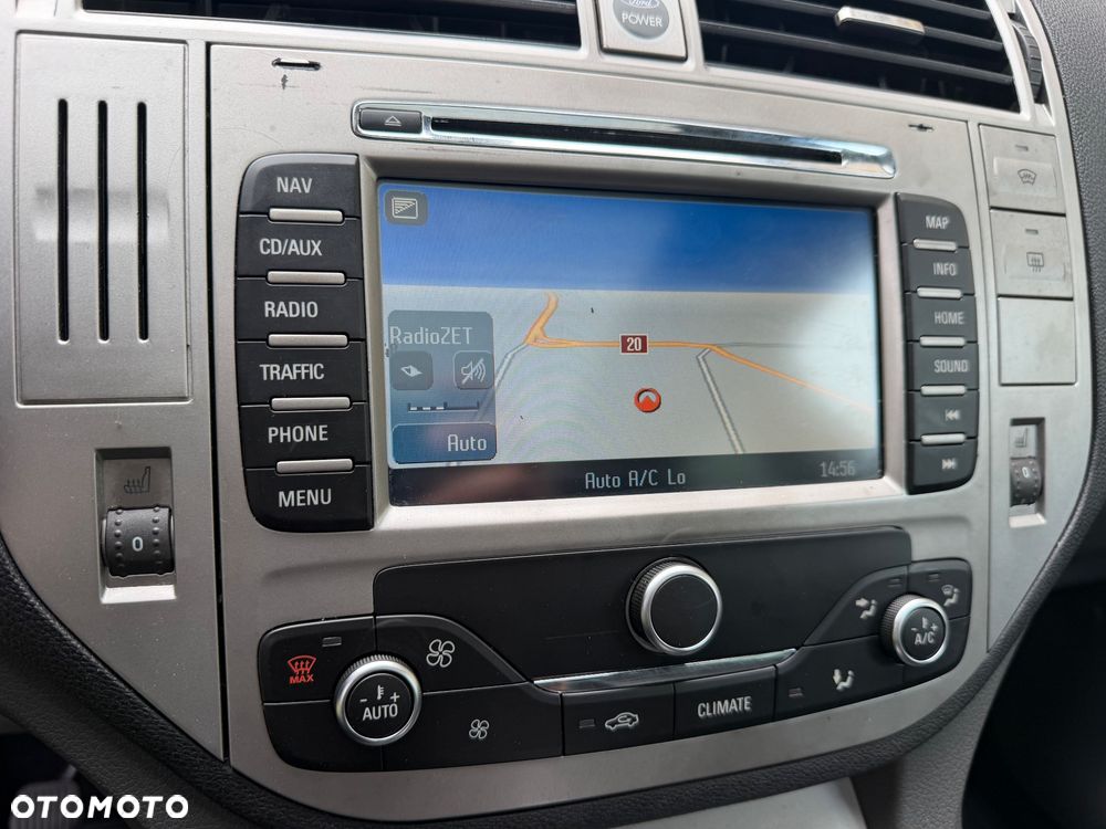 Ford Kuga 2.0 TDCi 4x4 Titanium - 20