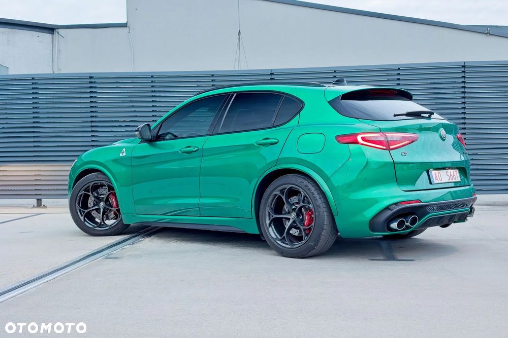 Alfa Romeo Stelvio 2.9 V6 Bi-Turbo Quadrifoglio Q4 - 26