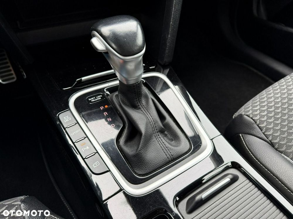 Kia Ceed 1.6 GDI PHEV Business Line DCT - 20