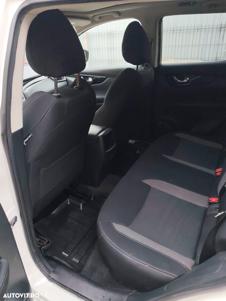 Nissan Qashqai 1.3 138CP 2WD N-Connecta - 13