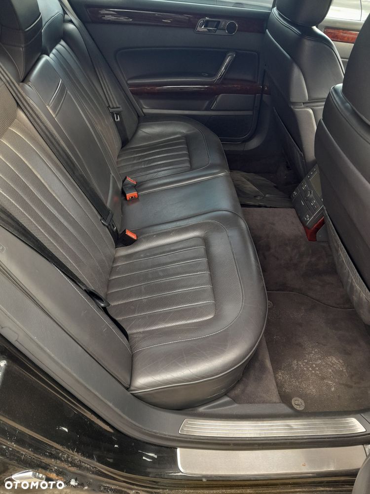 Volkswagen Phaeton - 7