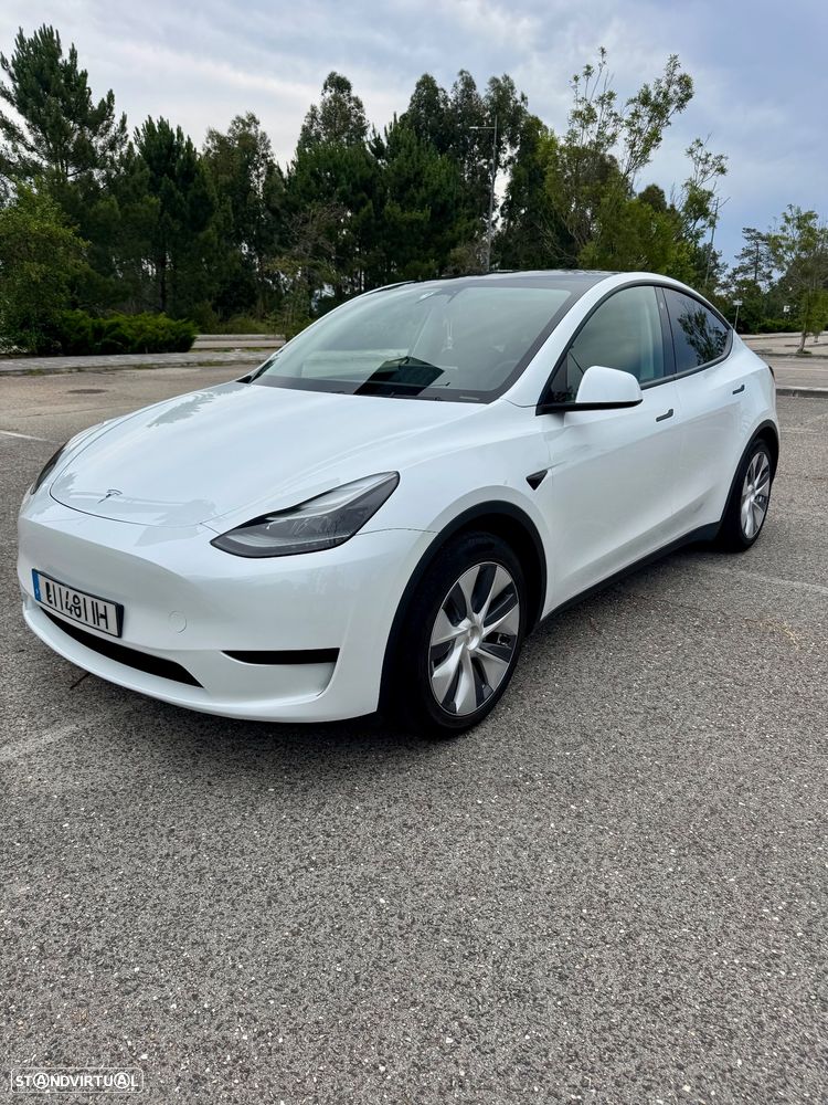 Tesla Model Y RWD - 10