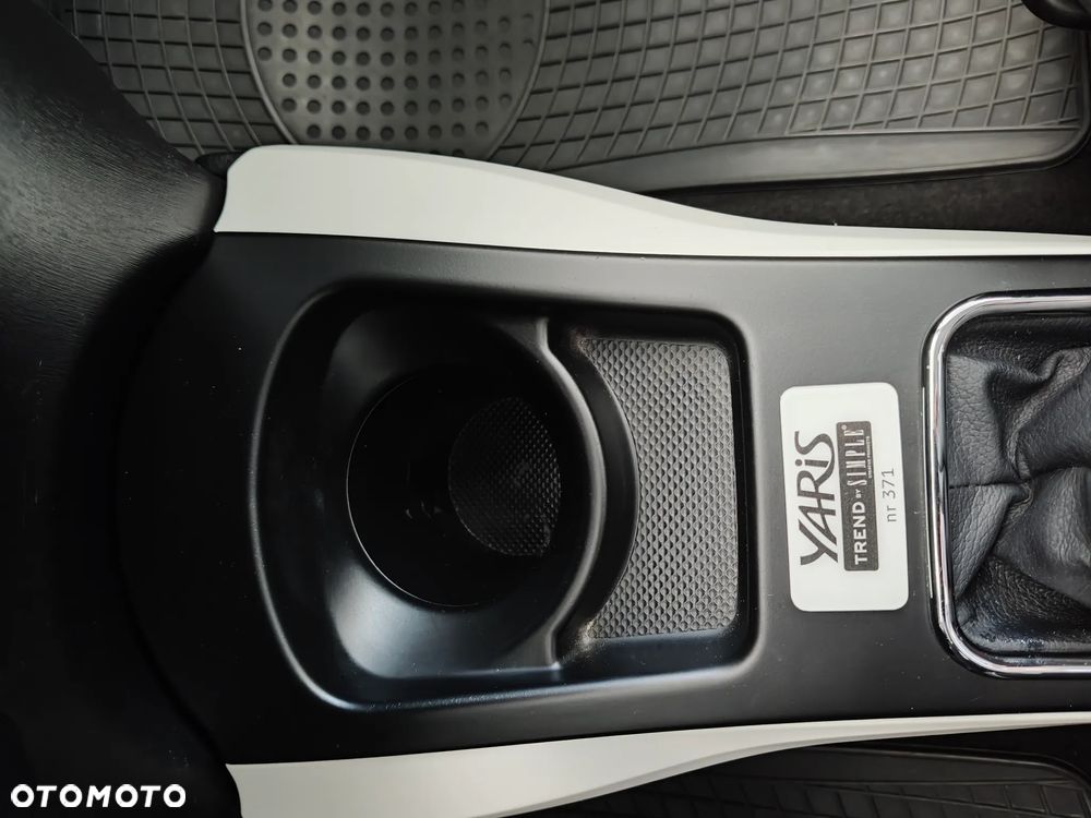 Toyota Yaris 1.33 Trend - 16