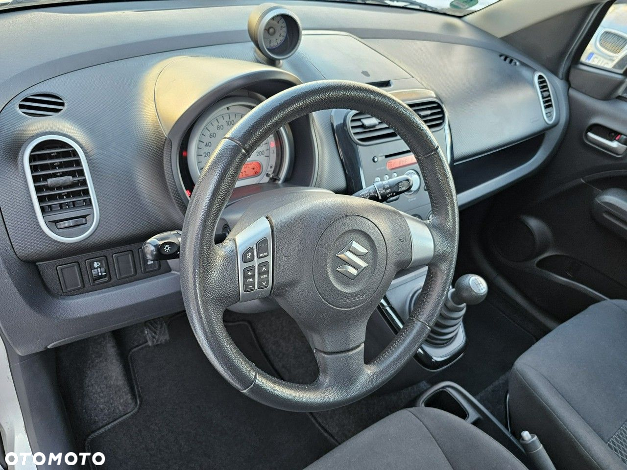Suzuki Splash 1.0 Basic - 23