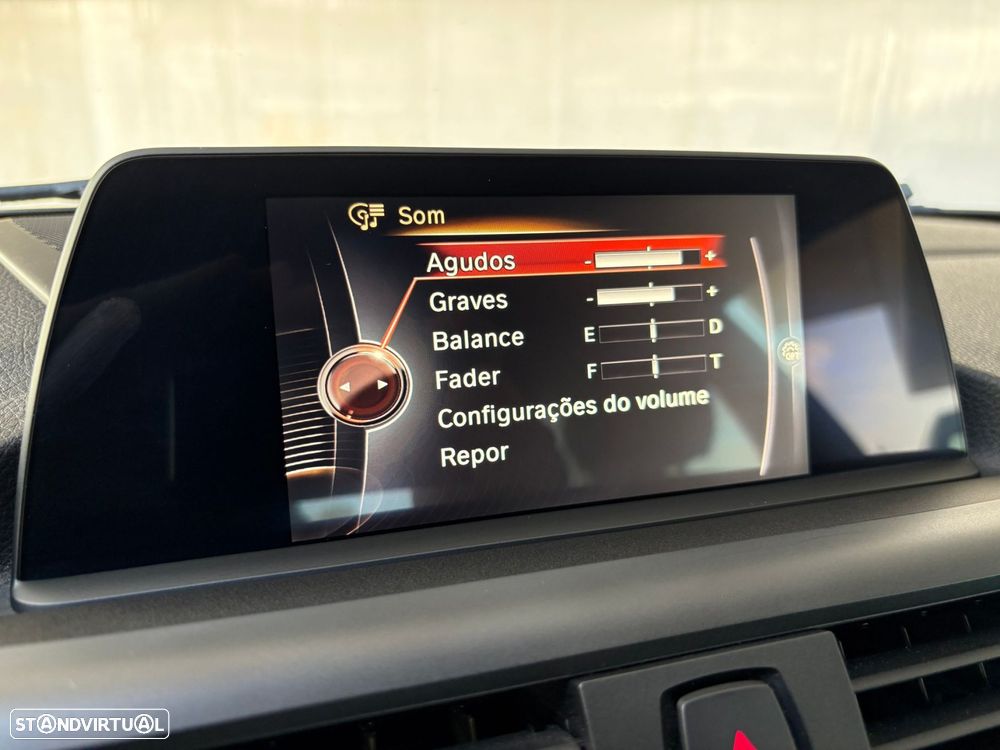 BMW 220 d Coupe Pack M Auto - 27