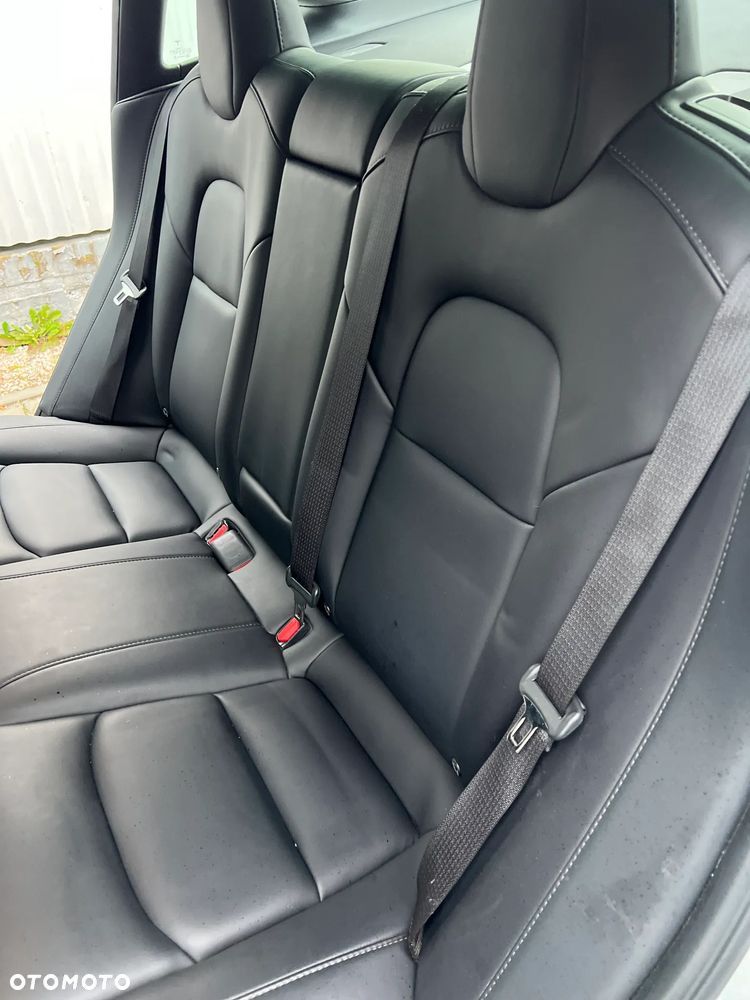 Tesla Model 3 Standard Reichweite Plus Hinterradantrieb - 19