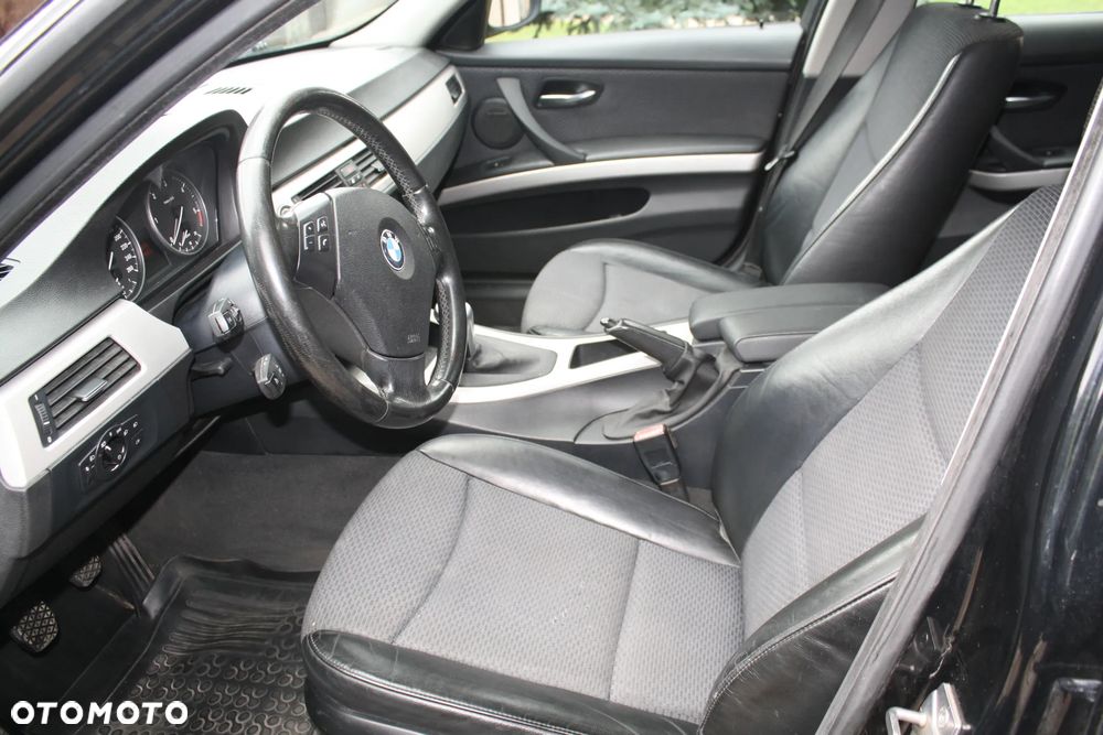 BMW Seria 3 320d - 10
