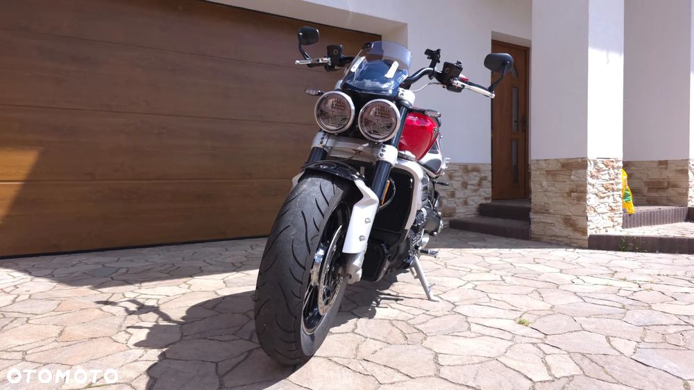 Triumph Rocket - 23