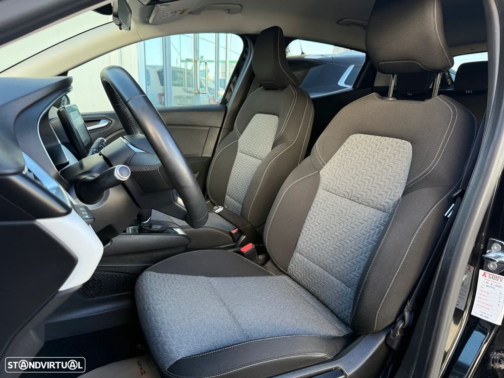 Renault Clio 1.0 TCe Limited CVT - 10