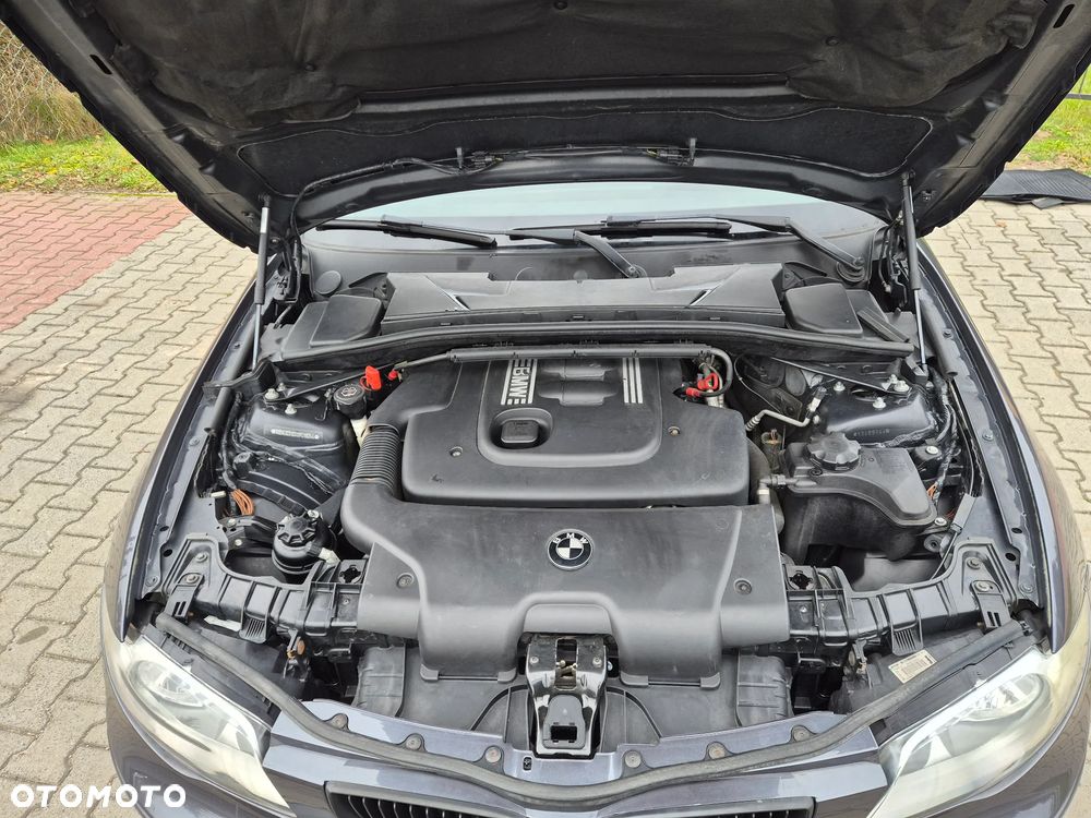 BMW Seria 1 118d DPF - 13