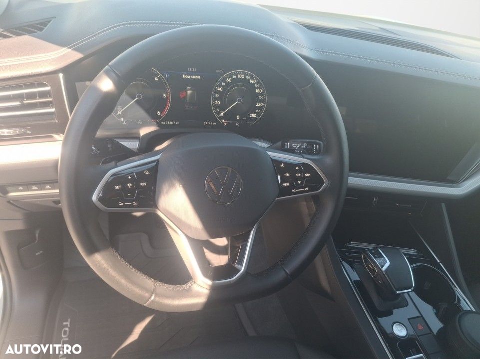 Volkswagen Touareg V6 TDI Style - 10