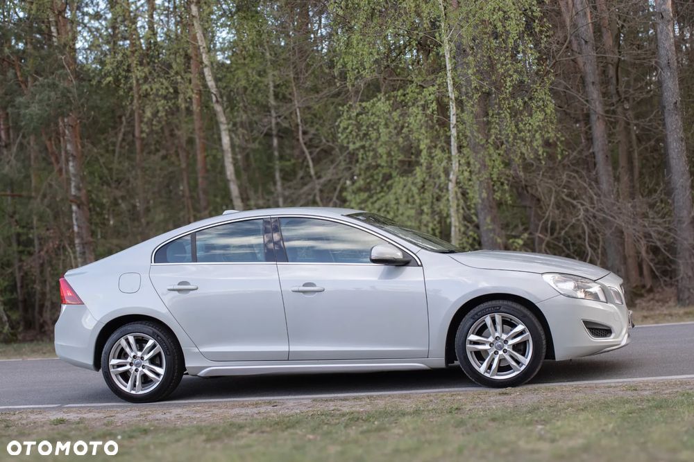 Volvo S60 D3 Momentum - 18