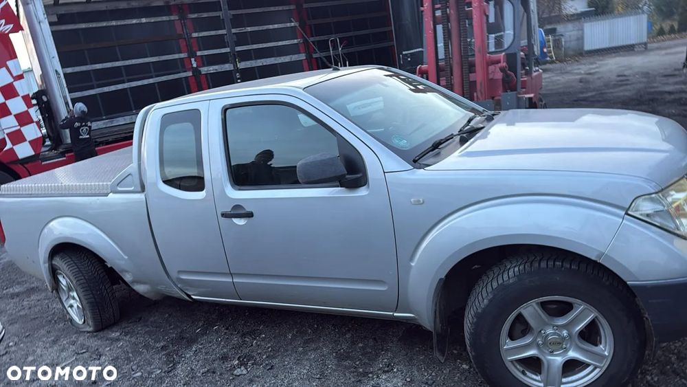 Nissan Navara ver-2-5-d-fe - 2