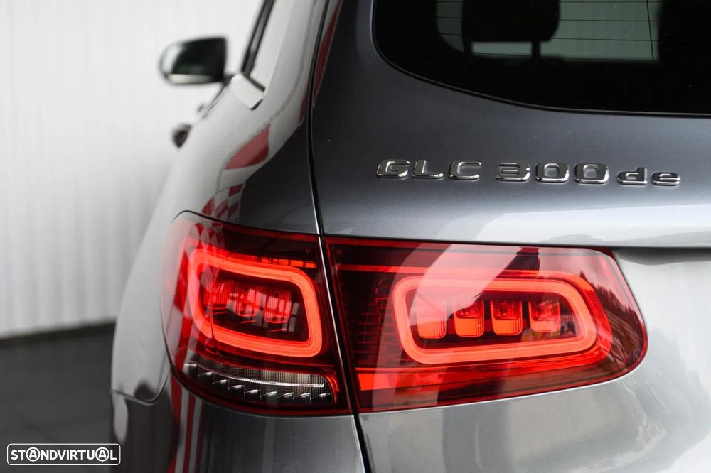 Mercedes-Benz GLC 300 - 19