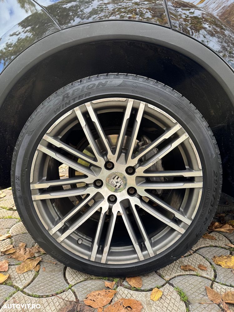 Porsche Cayenne Diesel Platinum Edition - 18