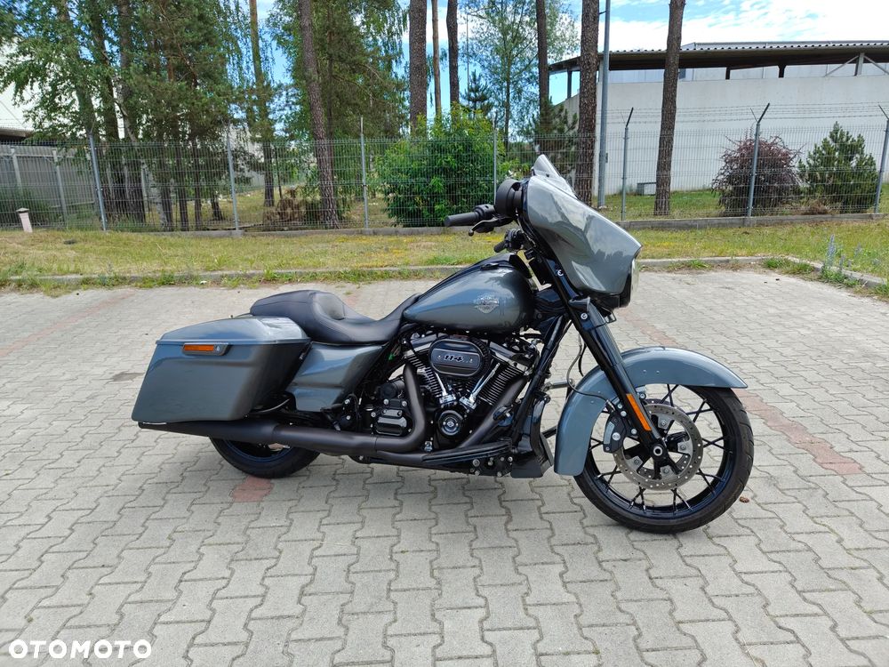 Harley-Davidson Touring Street Glide - 3