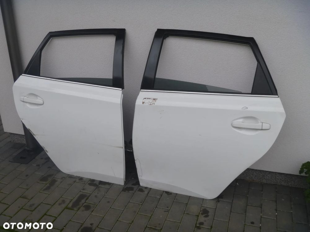 TOYOTA AURIS II HB KLAPA TYLNA NOWA ORYGINALNA - 13