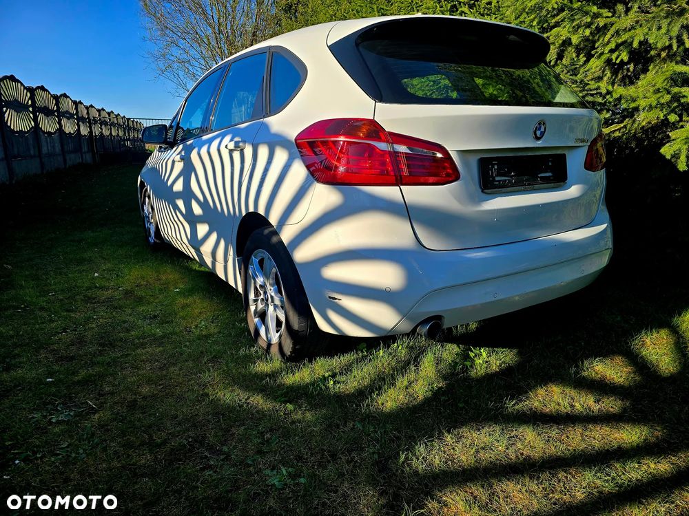 BMW Seria 2 216d - 12