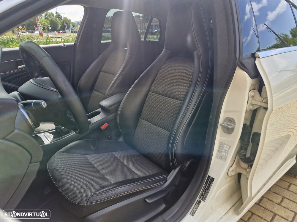 Mercedes-Benz CLA 200 d Shooting Brake Urban - 17