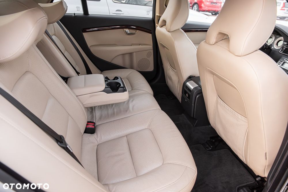 Volvo S80 V8 AWD Summum - 28