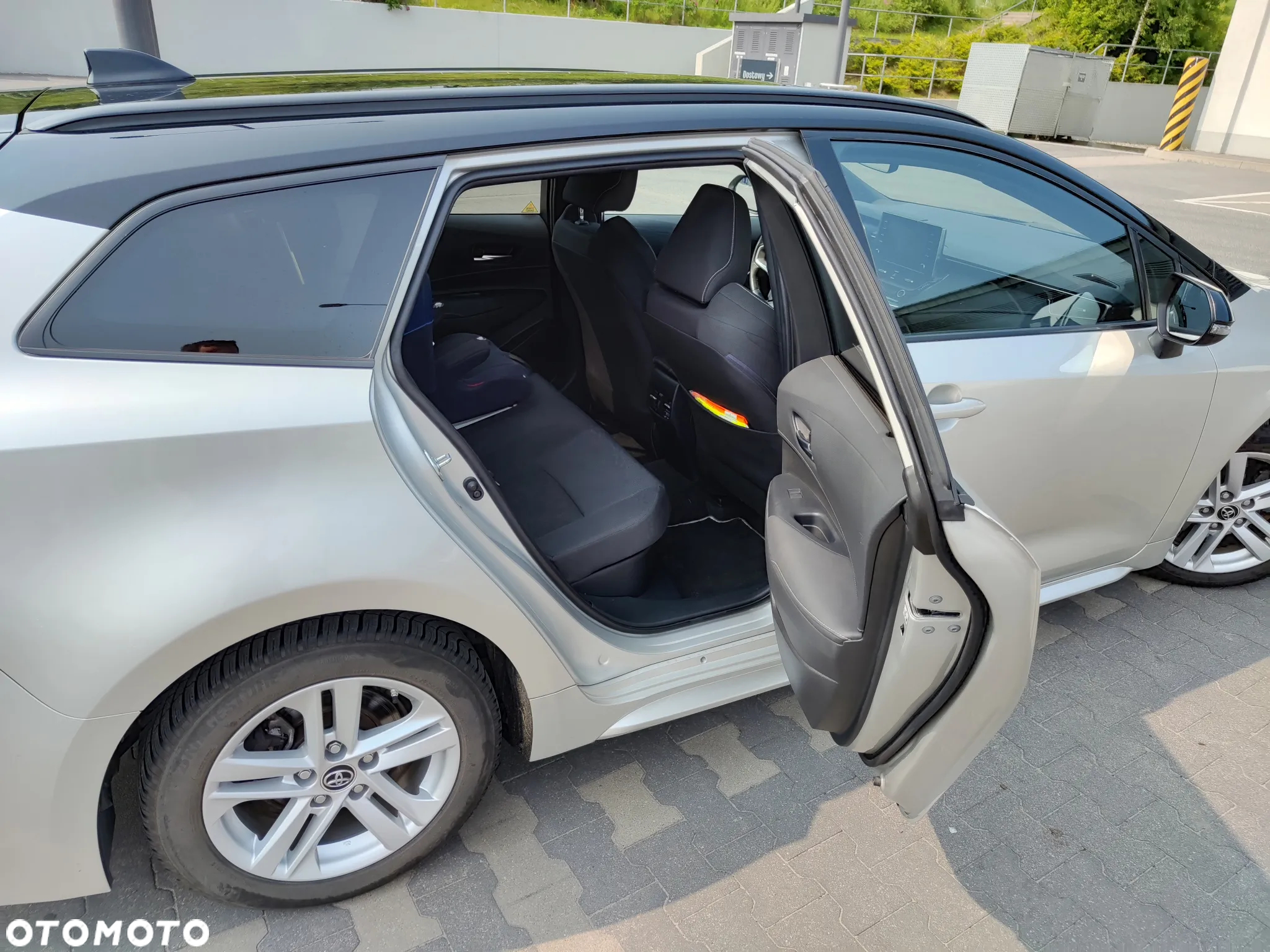 Toyota Corolla - 13