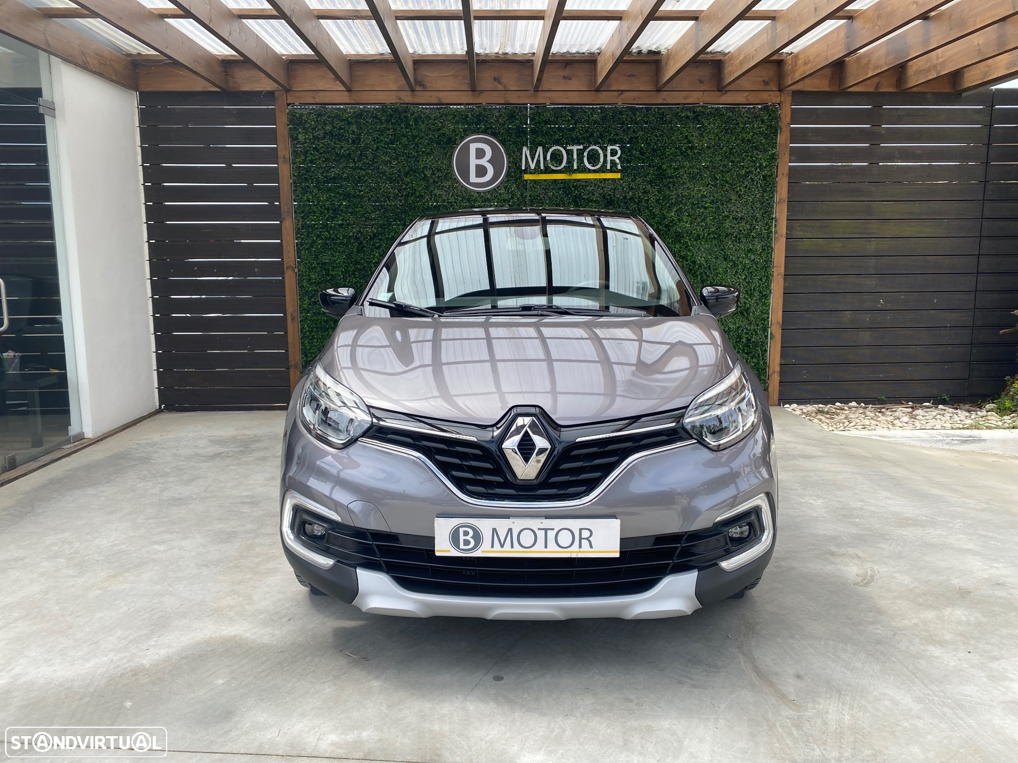 Renault Captur 1.0 TCe Exclusive - 4