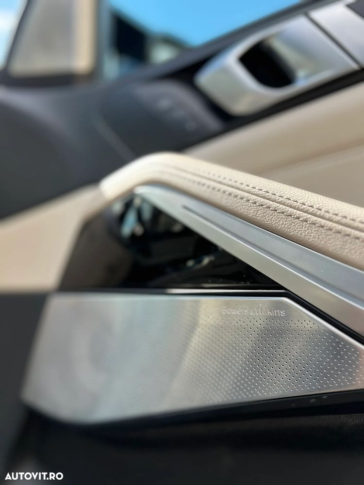 BMW X5 xDrive40i - 33