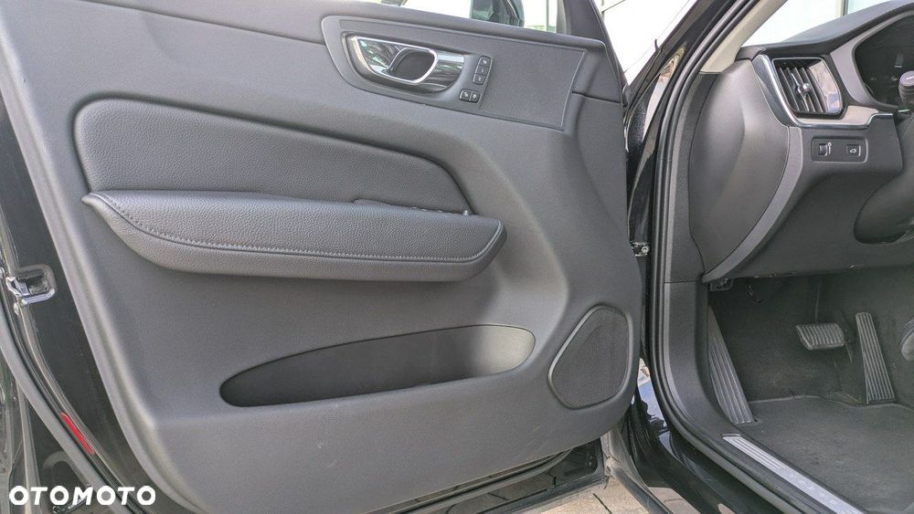 Volvo XC 60 T5 GPF Inscription - 11