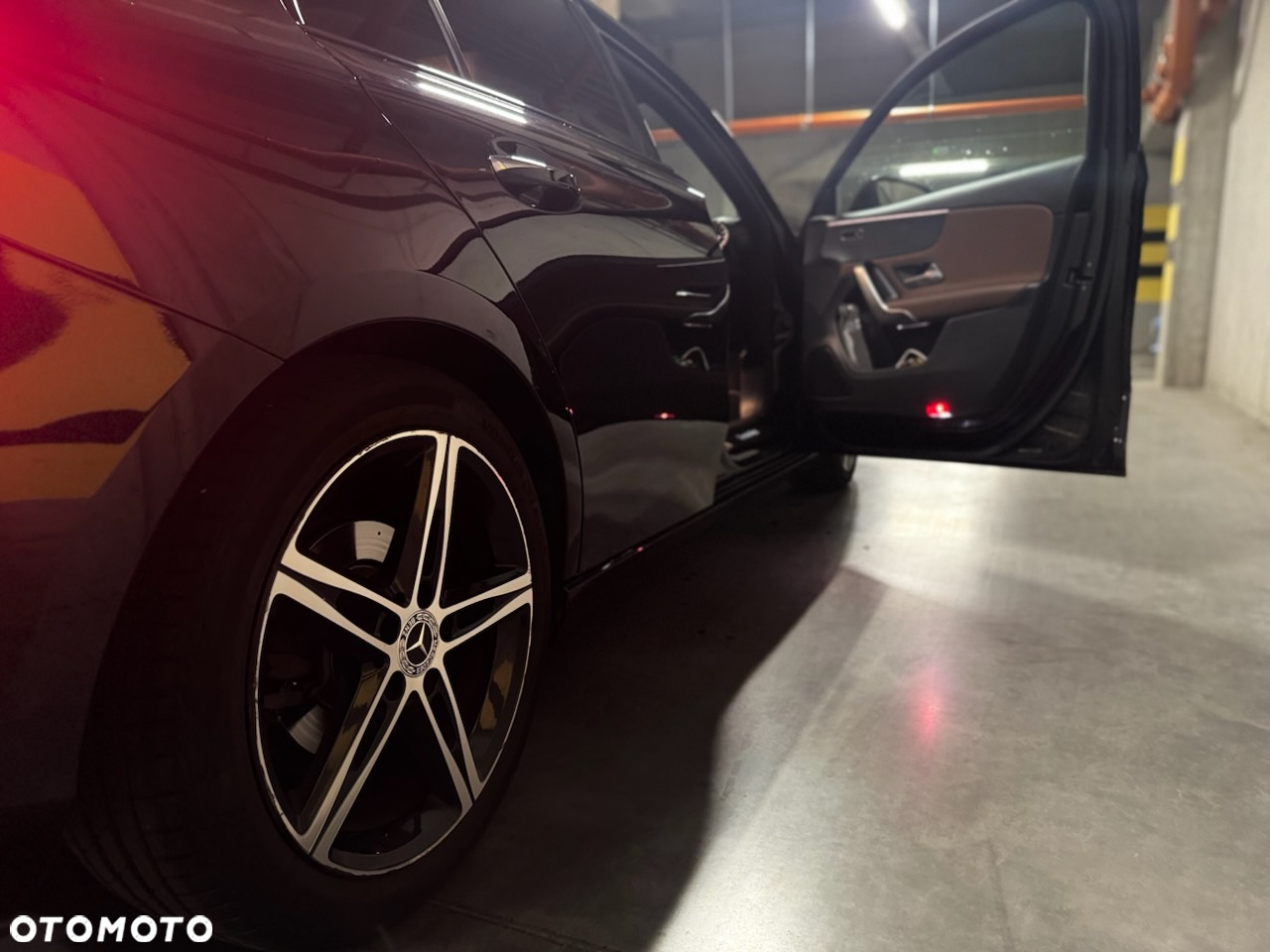 Mercedes-Benz Klasa A 200 AMG Line 7G-DCT - 4