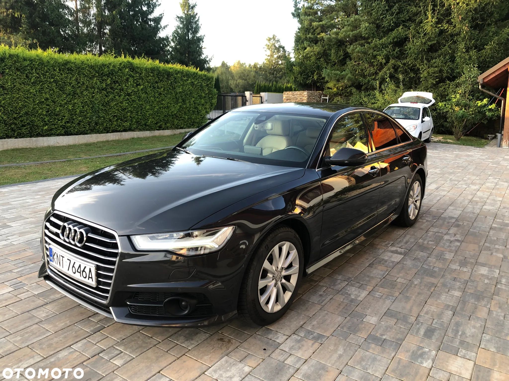 Audi A6 - 1