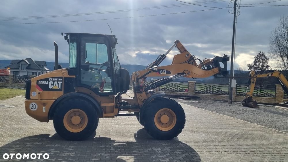 Caterpillar 908M/ Maszyna sprowadzona/ - 9