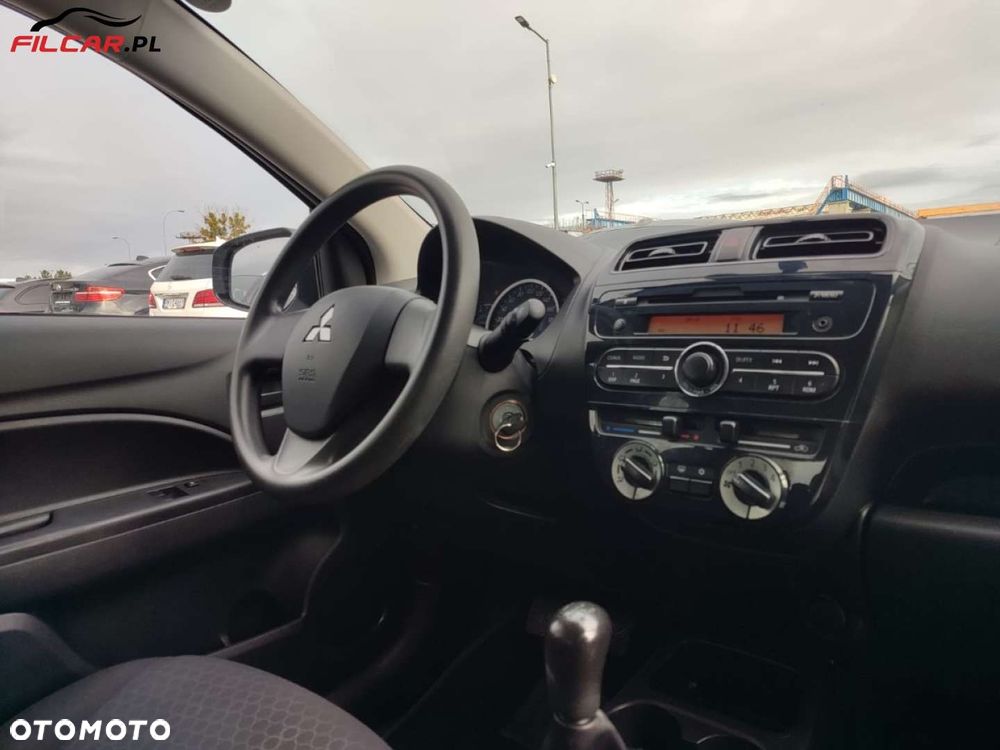 Mitsubishi Space Star - 9