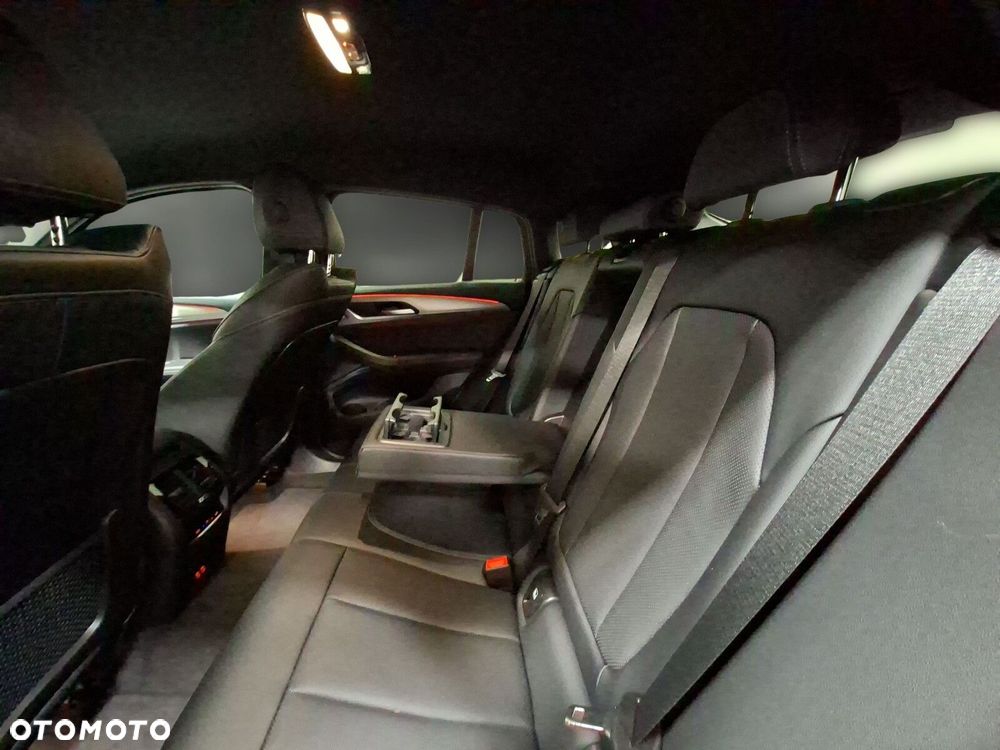 BMW X4 - 18