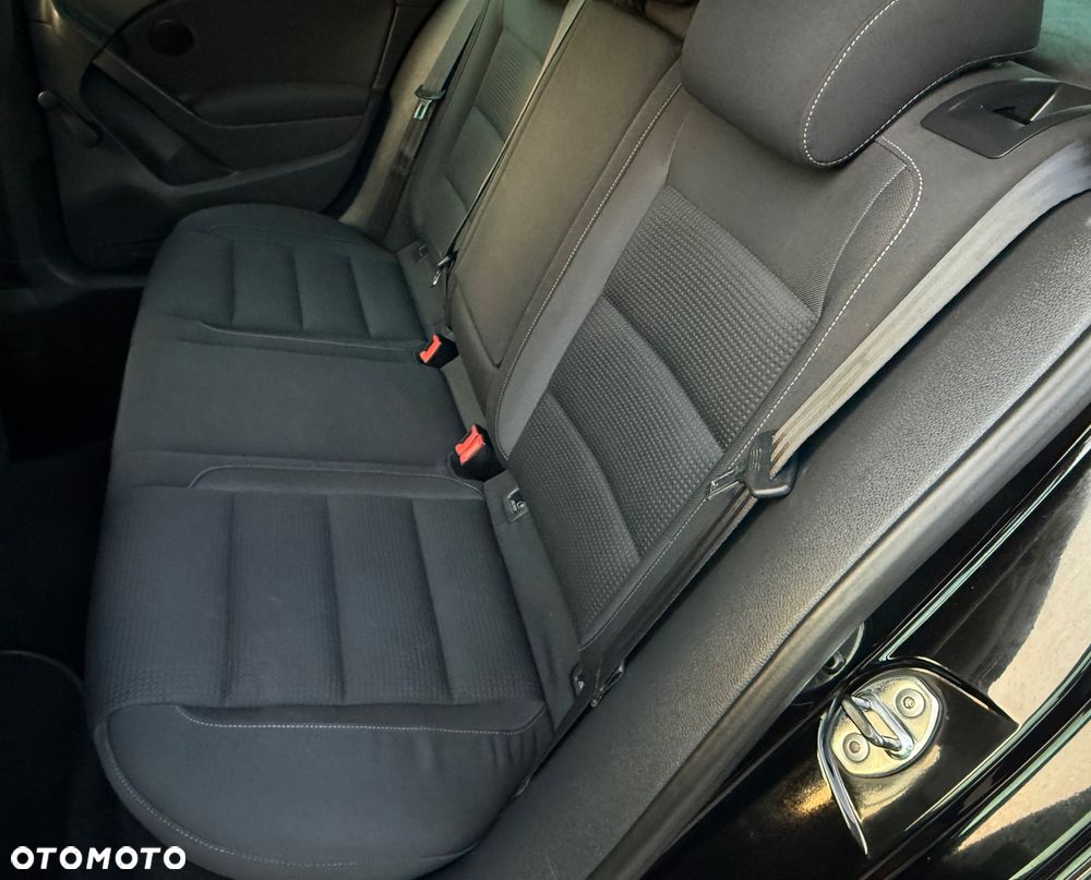 Volkswagen Golf 2.0 TDI DPF BlueMotion Technology Team - 6
