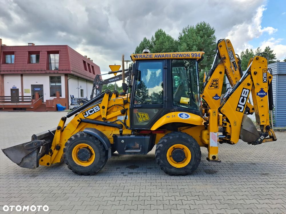 JCB 2CX - 7