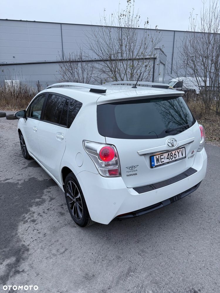Toyota Verso 1.8 Premium 7os MS - 22