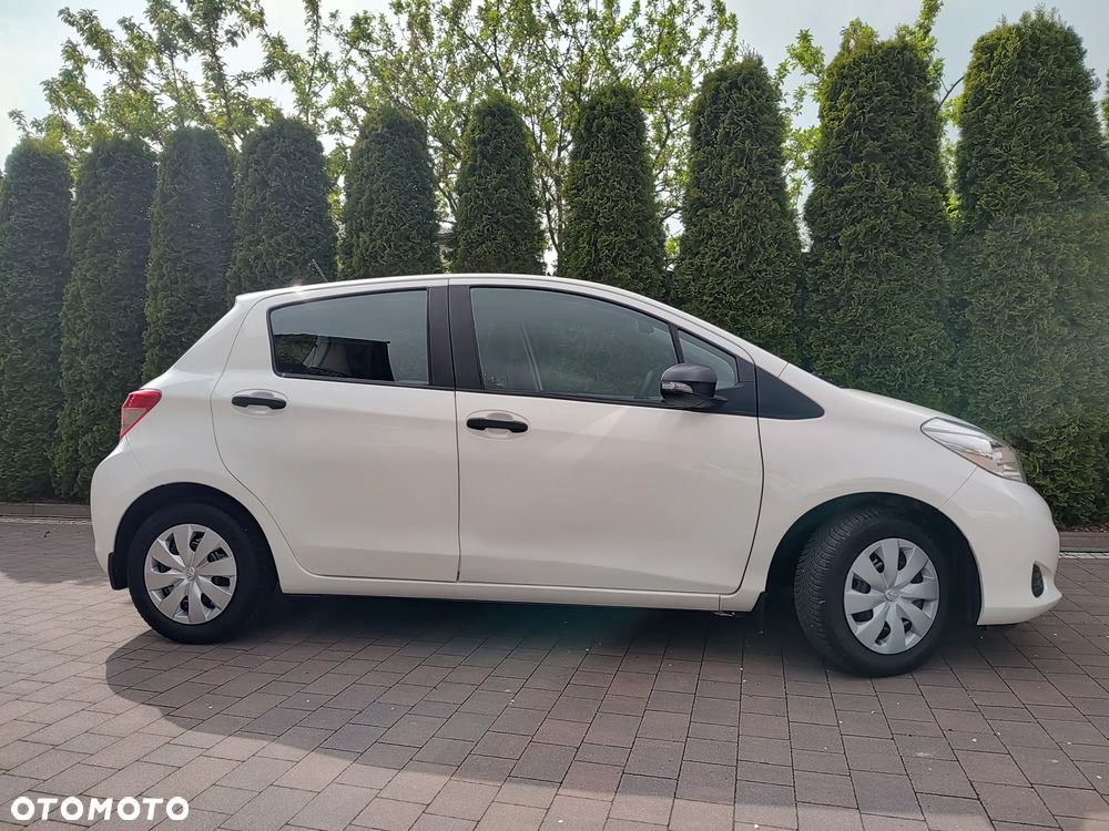 Toyota Yaris - 7