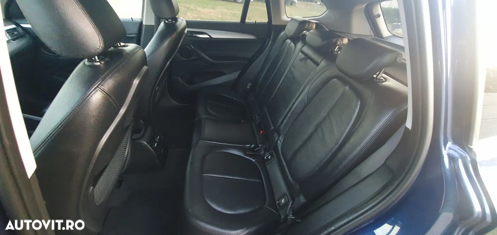 BMW X1 sDrive16d - 11